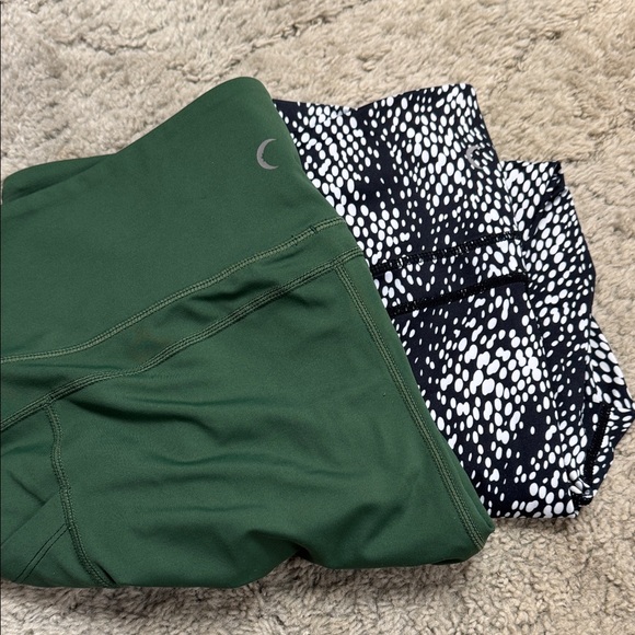 ZYIA Pants - ZYIA Green and Black Leggings Stretchy and Stylish